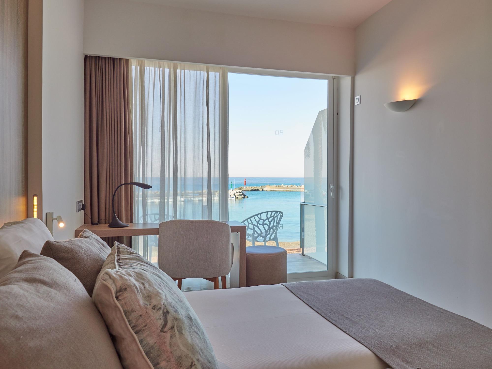 Bq Aguamarina Boutique Hotell 4*
